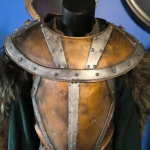 Helfdane stunt armor – The 13th Warrior (1999)