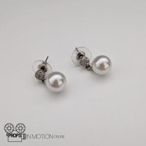 President Danielle Sutton (Viola Davis) Earrings – G20 (2025)