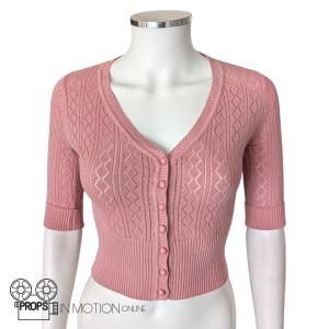 Amy Winehouse (Marisa Abela) Cardigan – Back to Black (2024)